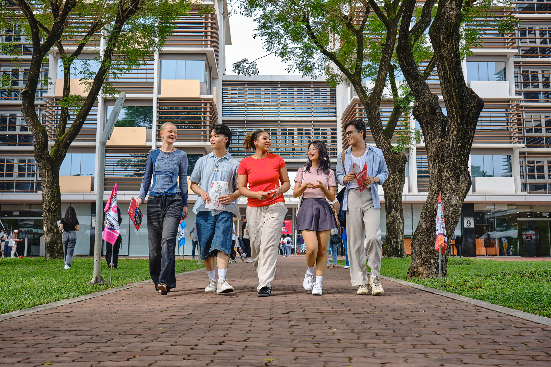 rmit-teaser-img-vi rmit-teaser-img-vi