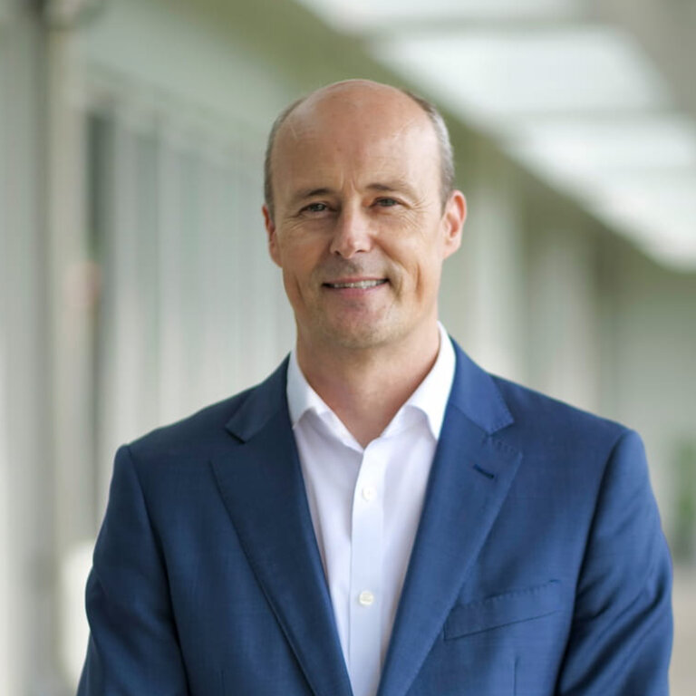 Professor Scott Thompson Whiteside Professor Scott Thompson Whiteside